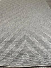 Durable Indoor/Outdoor Arrow Design Rug 80x150cm | Light Grey