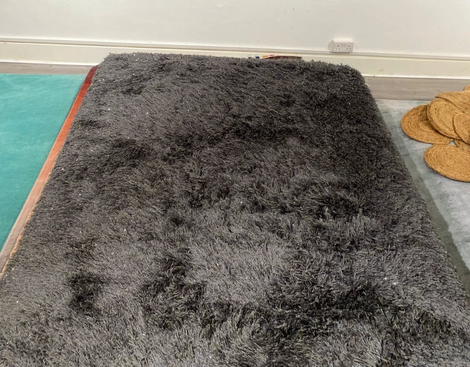 Luxury Grey Charcoal Sparkle Shaggy Rug 150x220cm – For Bedroom & Living Room