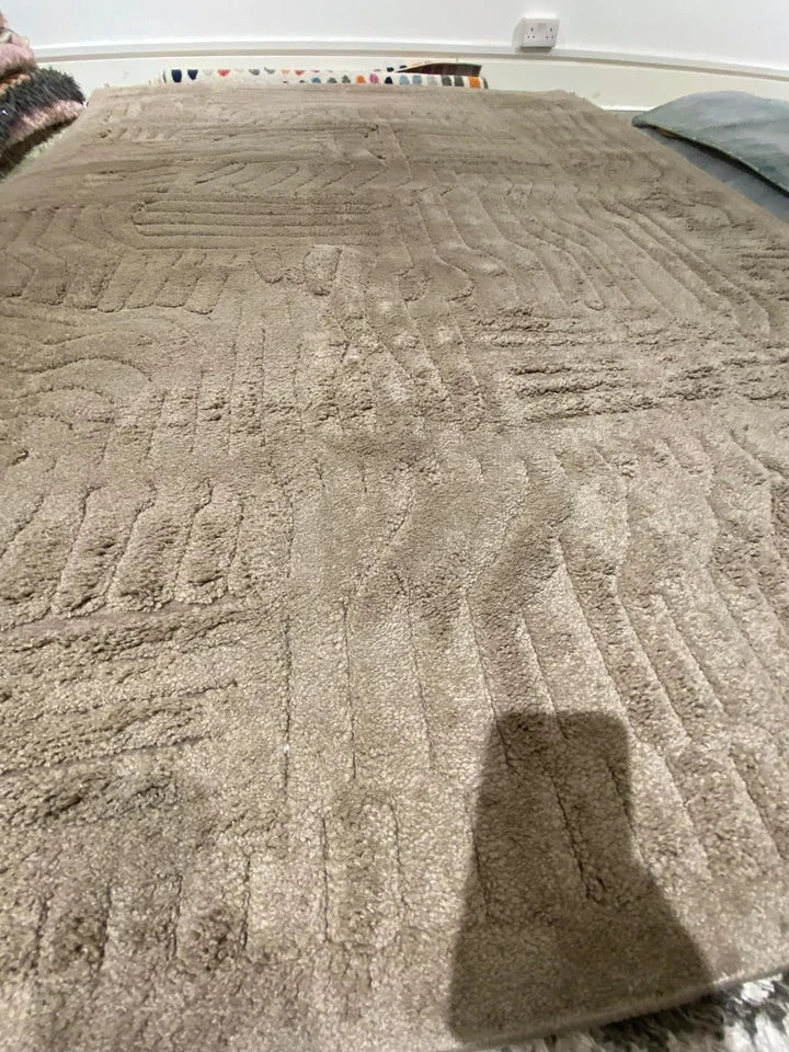 Premium Valley Natural Route Rug 160x230cm – 3D Carved Pattern